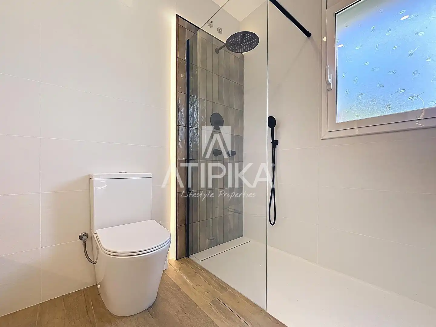 Bathroom of Houses for sale in Sant Pere de Ribes  with Swimming Pool, Oven and Washing machine