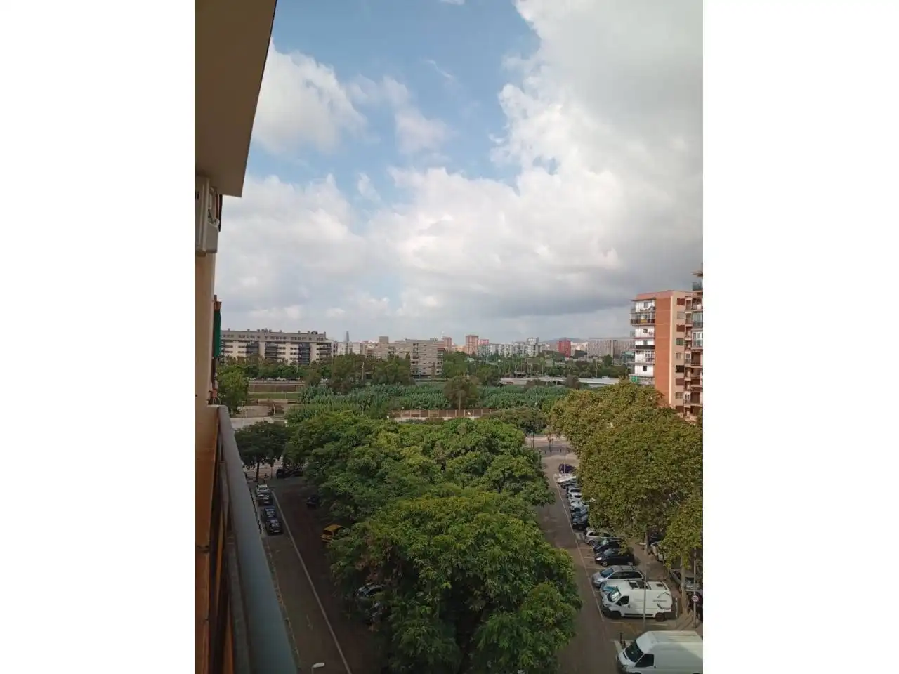 Vista exterior de Pis en venda en Sant Adrià de Besòs amb Aire condicionat, Calefacció i Parquet