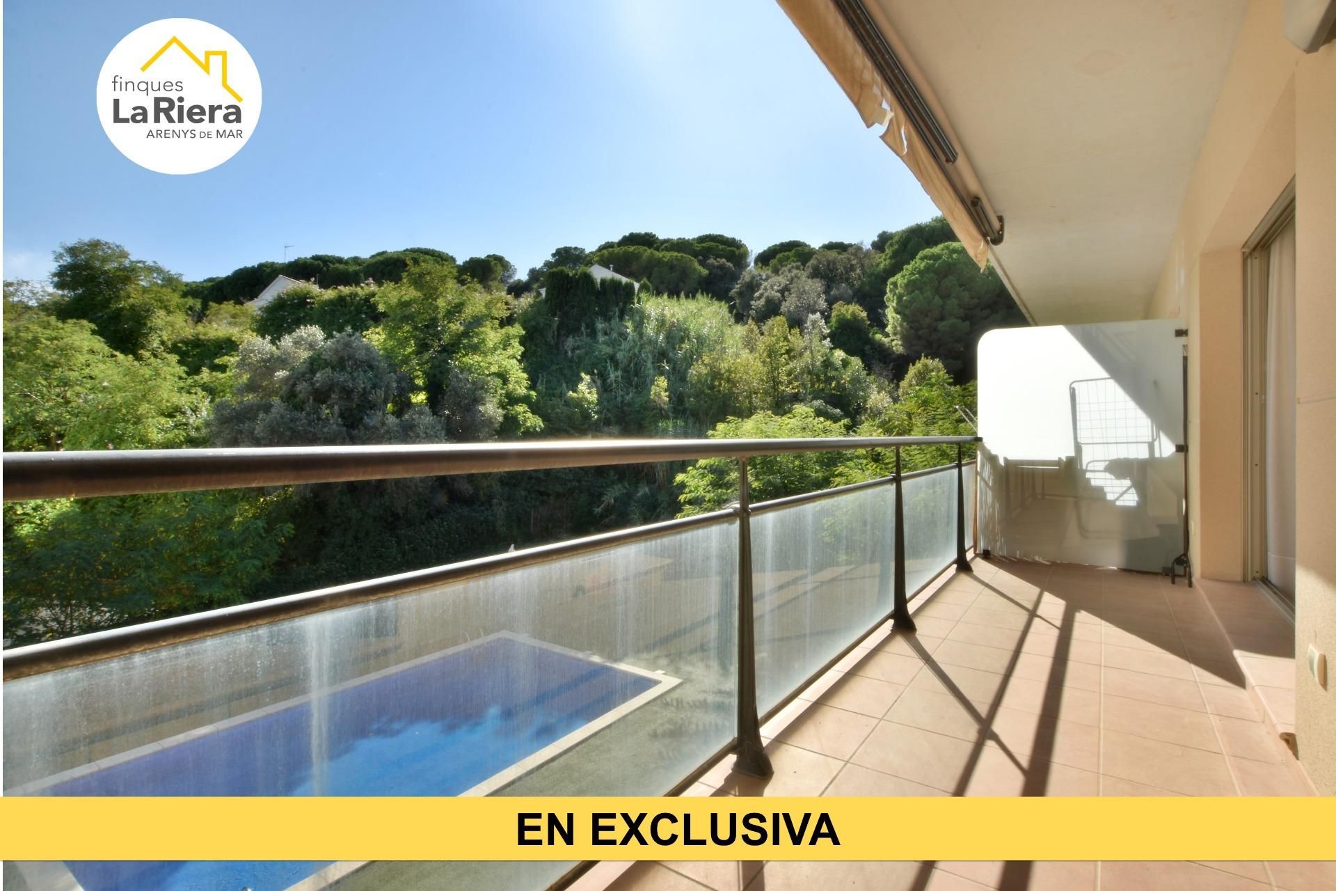 Piscina de Pis en venda en Arenys de Mar amb Calefacció, Parquet i Terrassa