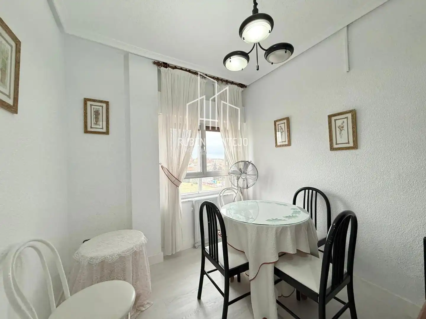 Dining room of Flat for rent in Salamanca  with Heating, Terrace and Furnished