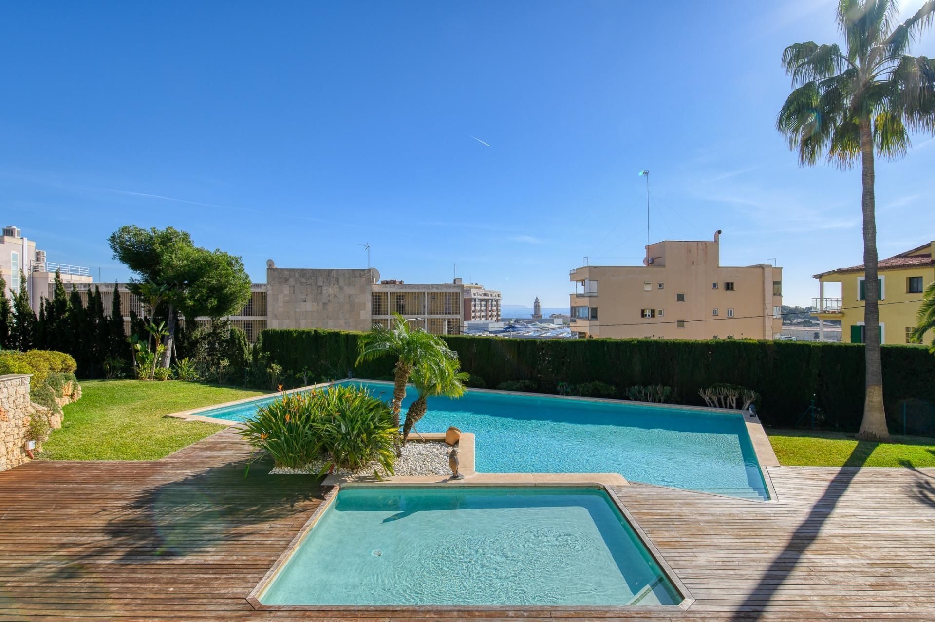 Swimming pool of Flat to rent in  Palma de Mallorca  with Air Conditioner, Private garden and Terrace