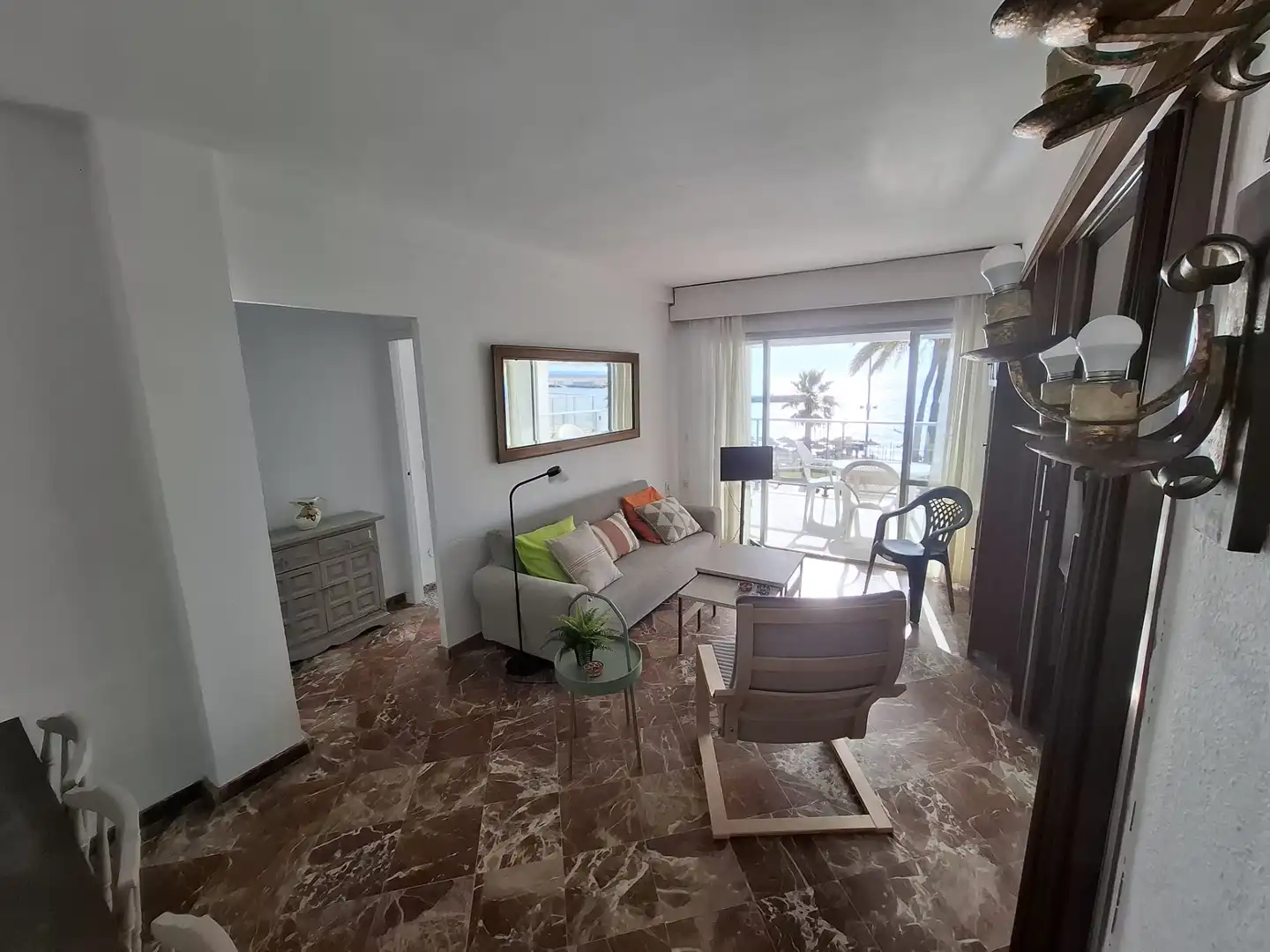 Sala de estar de Apartamento en venta en Fuengirola con Aire acondicionado, Calefacción y Terraza