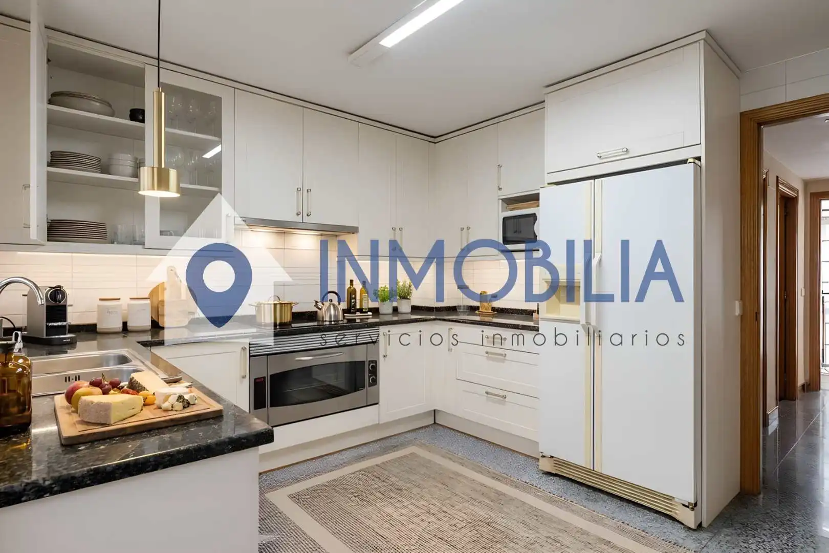 Cocina de Casa adosada en venta en Madrid con Aire acondicionado, Calefacción y Jardín privado