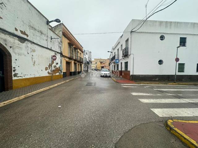 Local comercial en Venta en Carmona