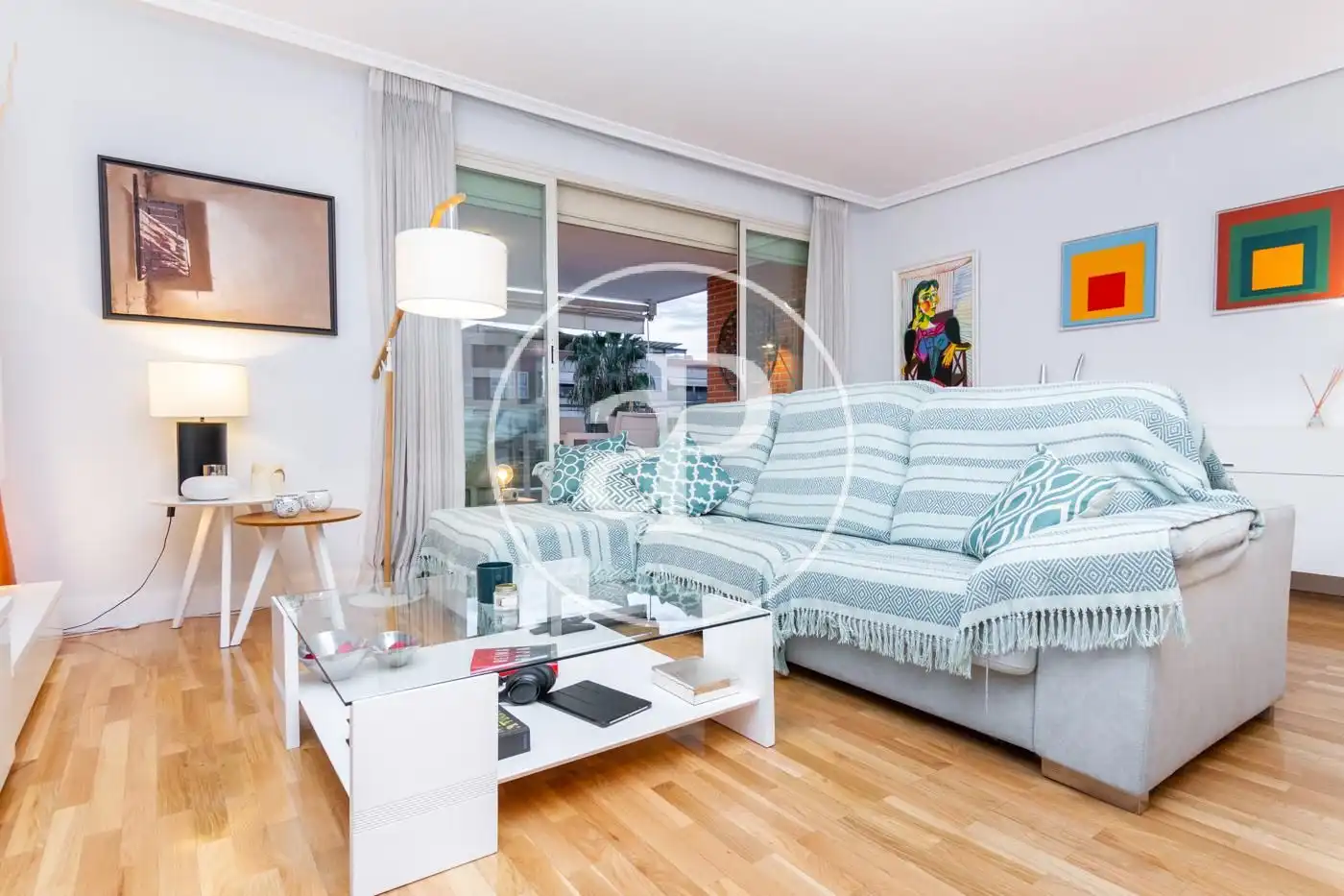 Wohnzimmer von Wohnung zur Miete in Pozuelo de Alarcón mit Klimaanlage, Heizung und Privatgarten