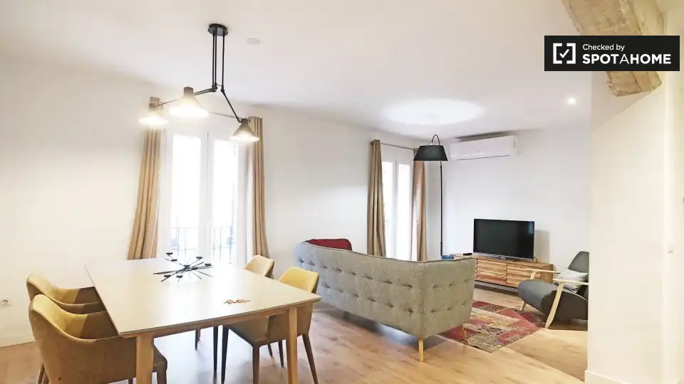 Piso con terraza en alquiler en Centro