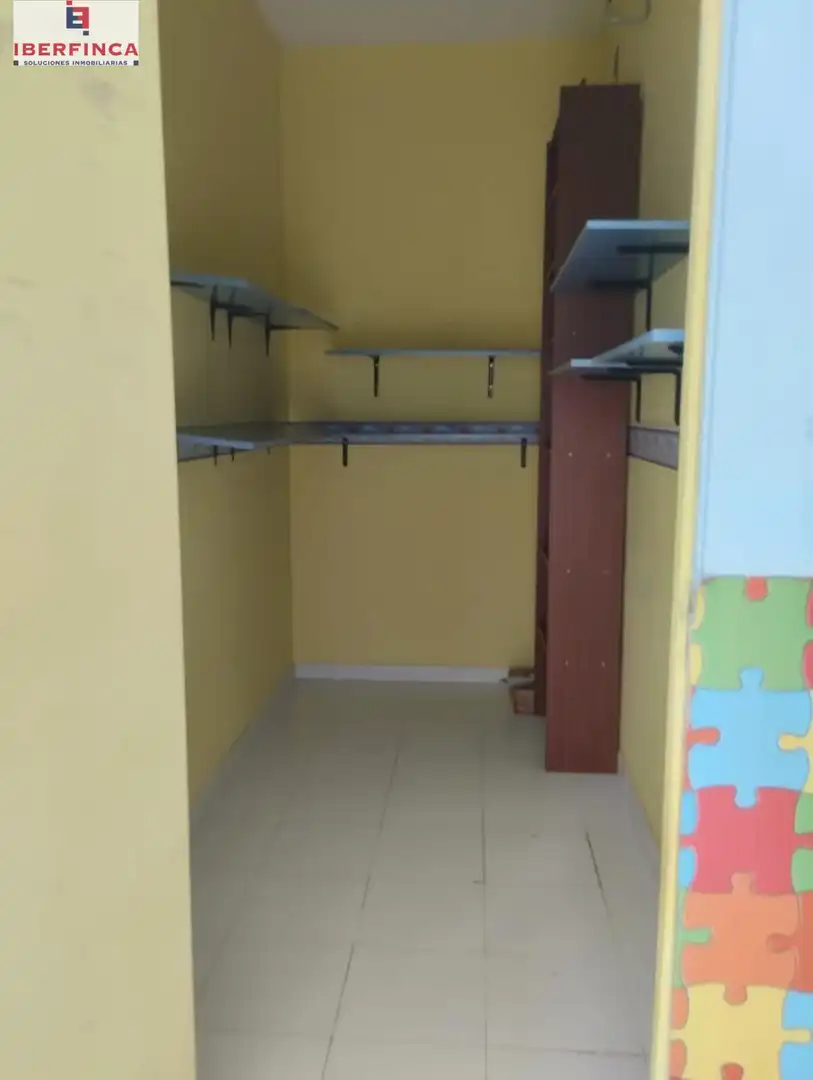 Habitación de Local de alquiler en Valladolid