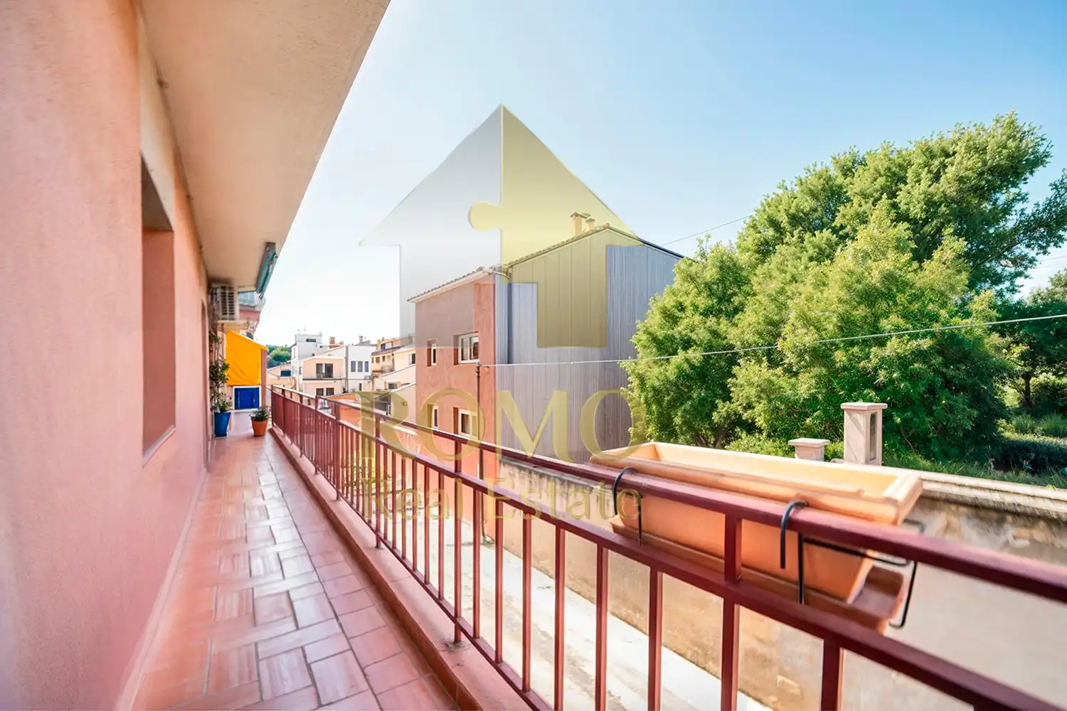 Vista exterior de Piso en venta en Santa Perpètua de Mogoda con Aire acondicionado, Calefacción y Balcón
