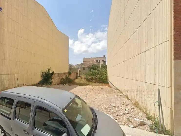 Terreno residencial en venta en Carrer Eivissa 12, imagen 2