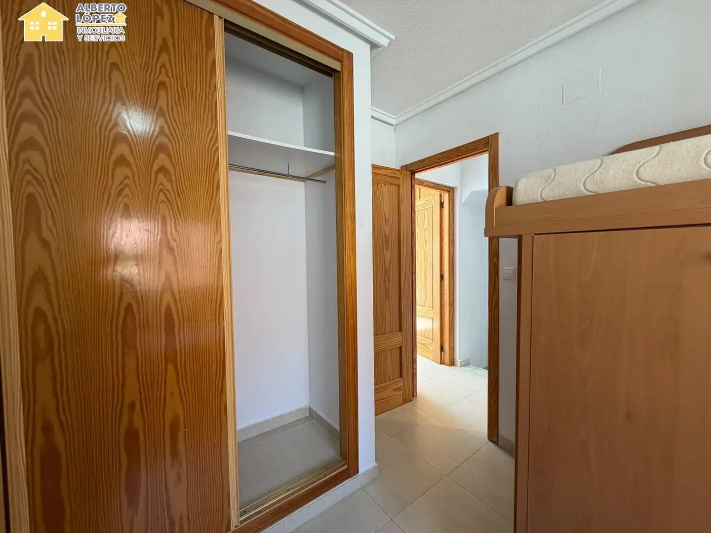 Habitación de Casa o chalet de alquiler en Santa Pola con Terraza, Amueblado y Alarma