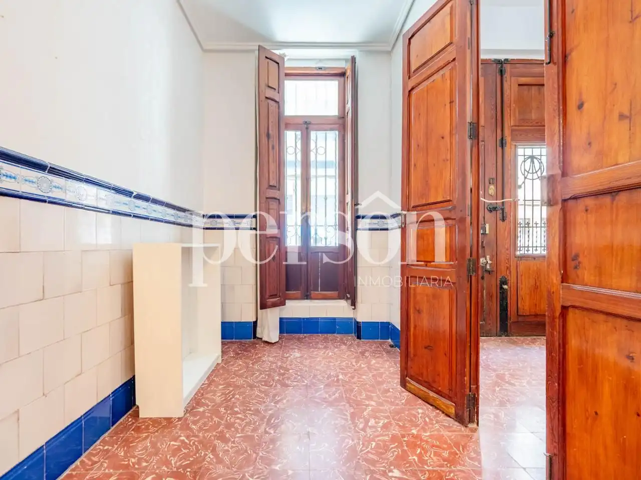 Erdgeschoss zum Verkauf in Valencia mit Terrasse