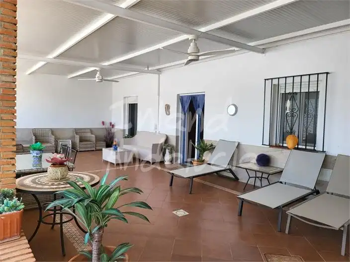 Terrassa de Casa o xalet en venda en Humilladero amb Aire condicionat i Piscina
