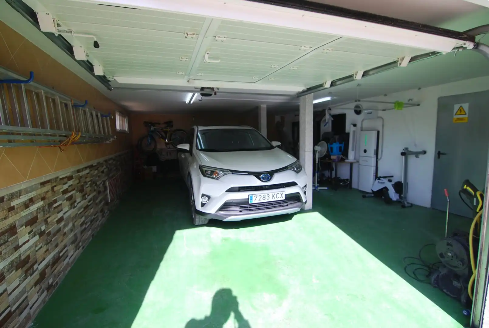 Parking of Houses for sale in Navas del Rey  with Heating