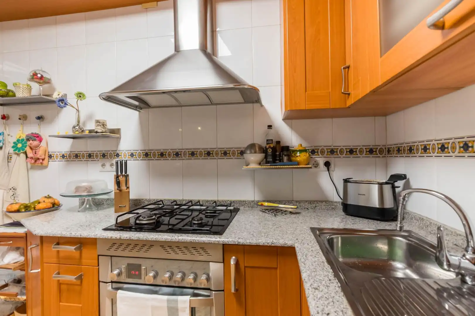 Küche von Einfamilien-Reihenhaus zum Verkauf in Murcia mit Klimaanlage, Privatgarten und Terrasse