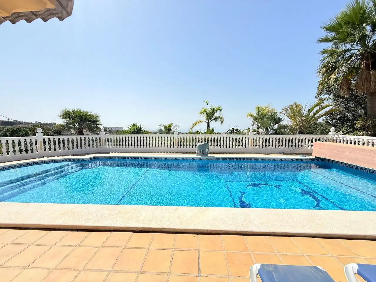 Piscina de Casa o chalet en venta en Vélez-Málaga con Aire acondicionado, Calefacción y Jardín privado