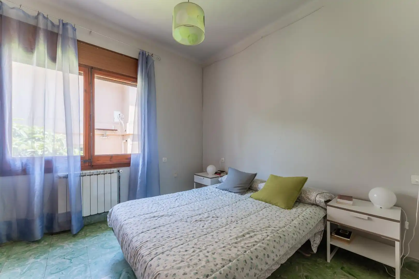 Dormitori de Casa o xalet en venda en Montornès del Vallès amb Calefacció, Jardí privat i Piscina