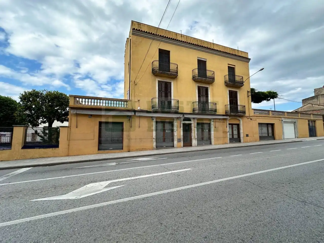 Local comercial de lloguer a La Bisbal d'Empordà, imagen 2