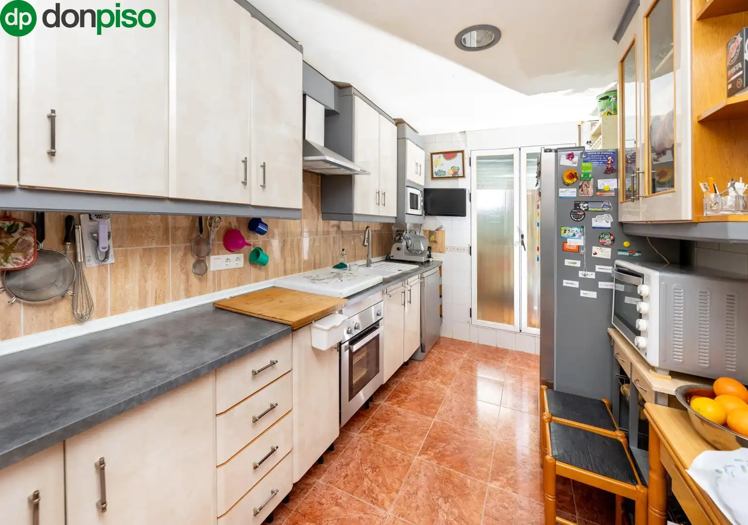 Cocina de Casa adosada en venta en Cenes de la Vega con Calefacción y Terraza