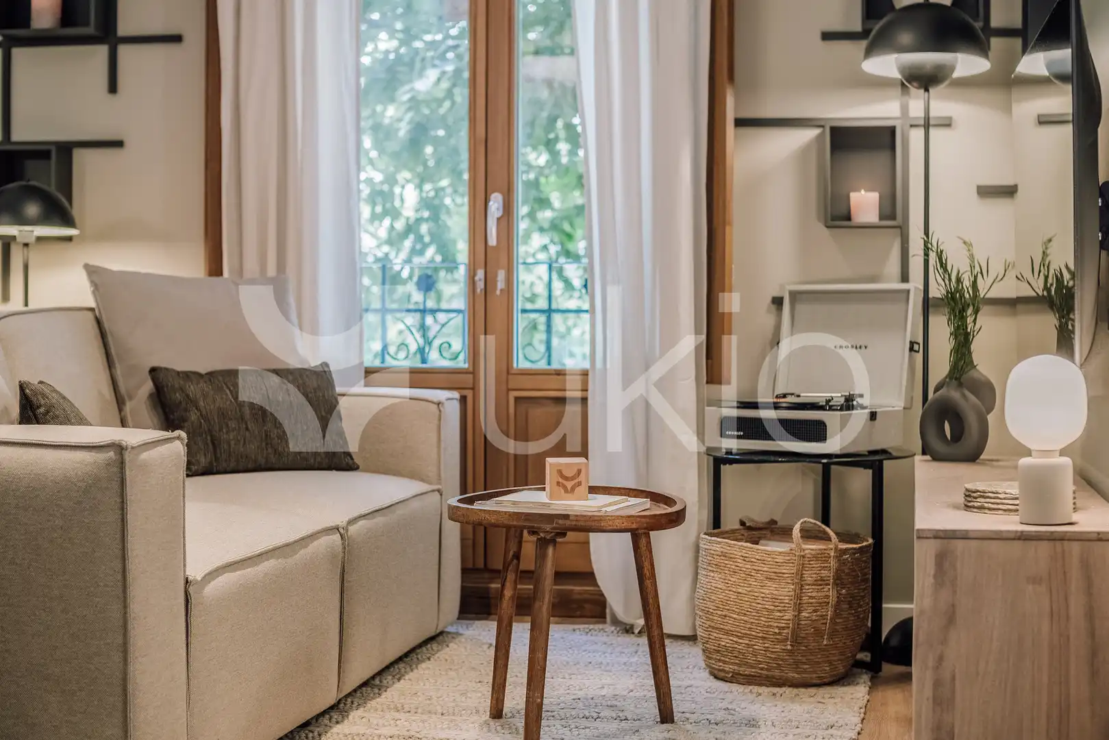 Sala d'estar de Apartament de lloguer en Madrid amb Aire condicionat, Calefacció i Moblat