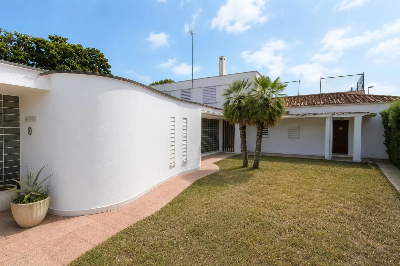Vista exterior de Casa o chalet en venta en Cubelles con Calefacción, Jardín privado y Terraza