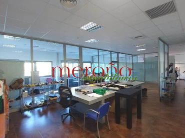 Oficina de lloguer a Torrellano