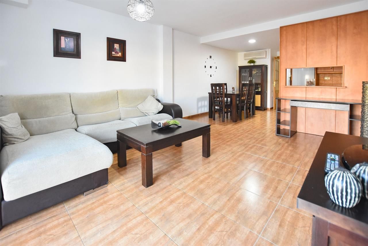 Sala d'estar de Apartament en venda en Pulpí amb Aire condicionat