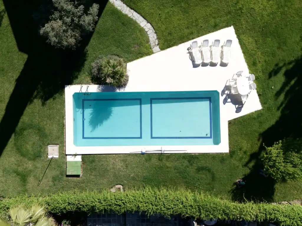 Piscina de Casa o xalet en venda en Algete