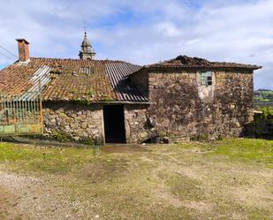 Vista exterior de Casa o xalet en venda en Santiago de Compostela  amb Jardí privat