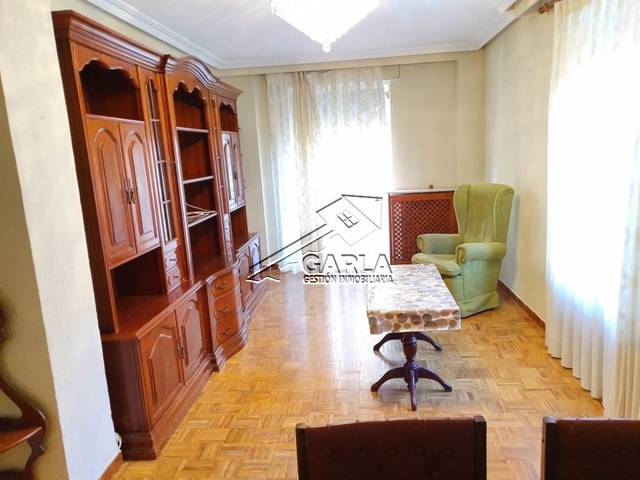 Piso en Alquiler en Salamanca - Calle las Isabeles en San Vicente - Las Úrsulas