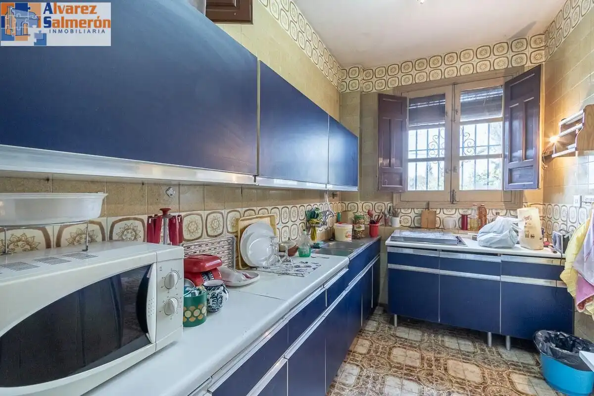 Country homes for sale in Calle CAJAR, Barrio de la Vega