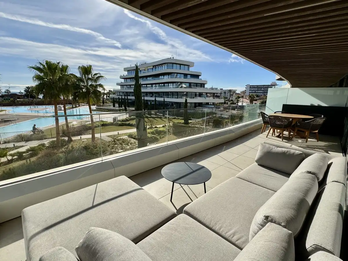 Terrassa de Apartament en venda en Torremolinos amb Aire condicionat, Calefacció i Sauna