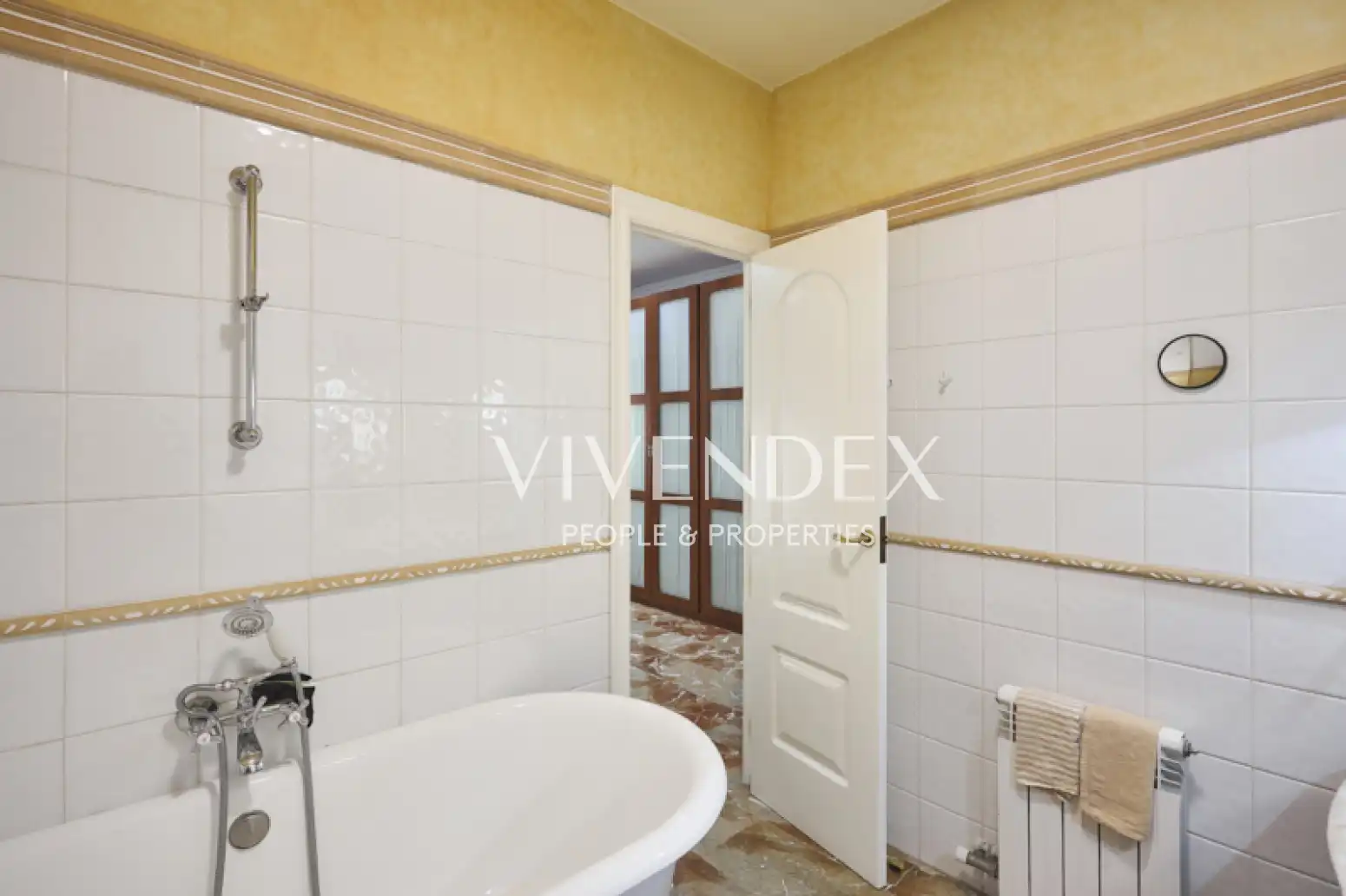 Bathroom of Houses for sale in Sant Vicenç Dels Horts  with Terrace