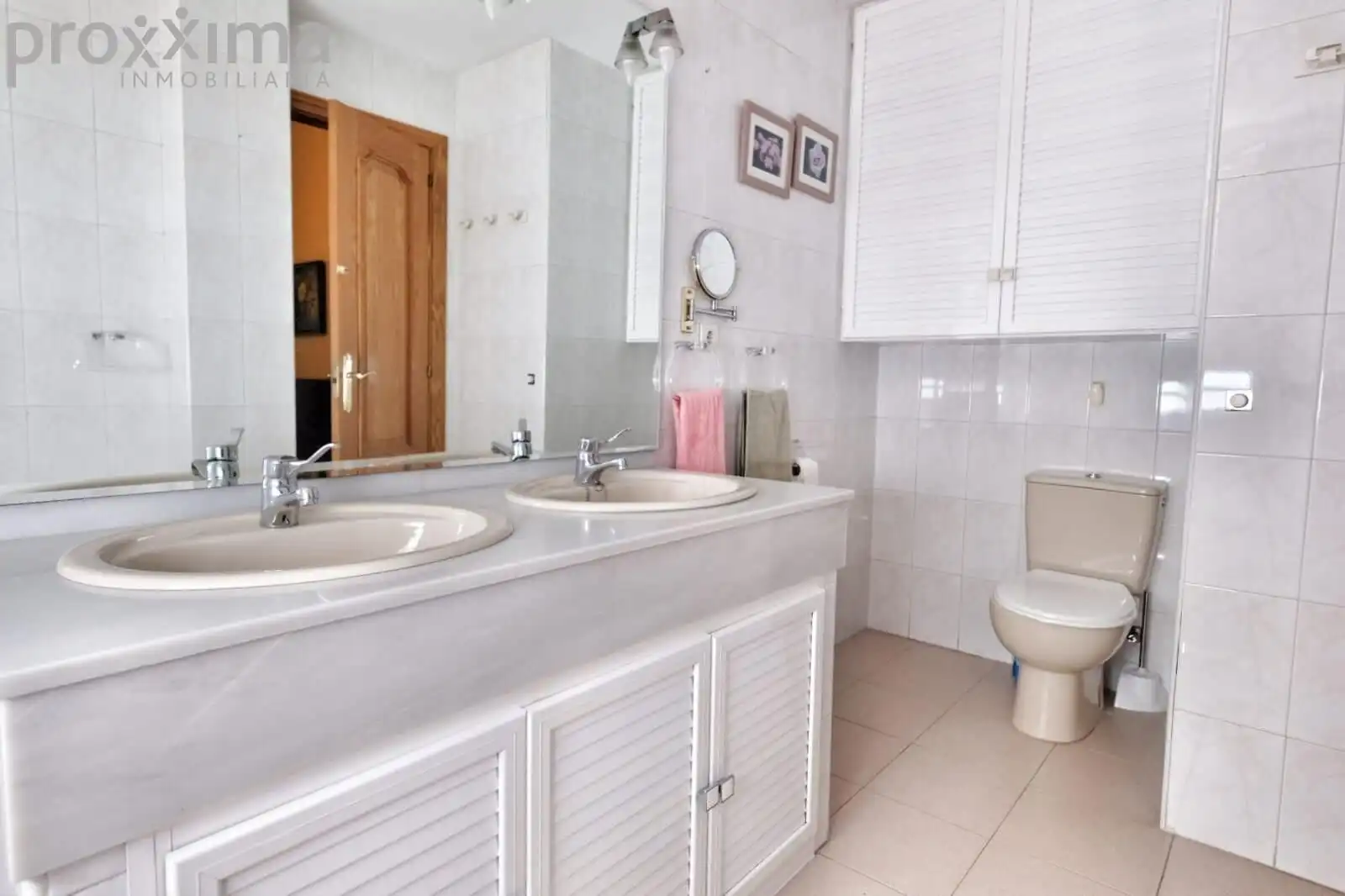 Baño de Piso en venta en Sevilla con Aire acondicionado, Trastero y Piscina comunitaria