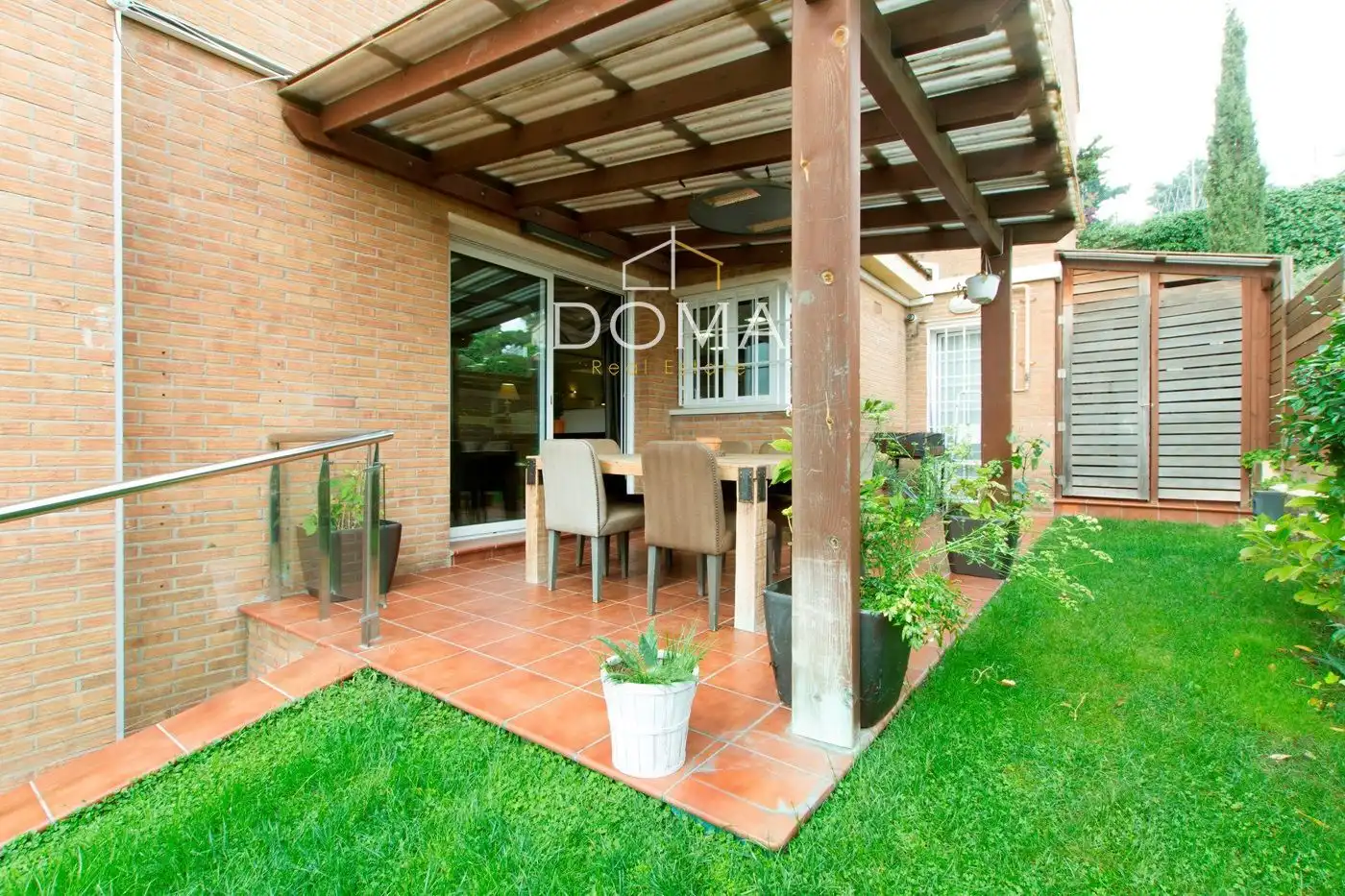 Terraza de Casa adosada en venta en Esplugues de Llobregat con Aire acondicionado, Calefacción y Terraza
