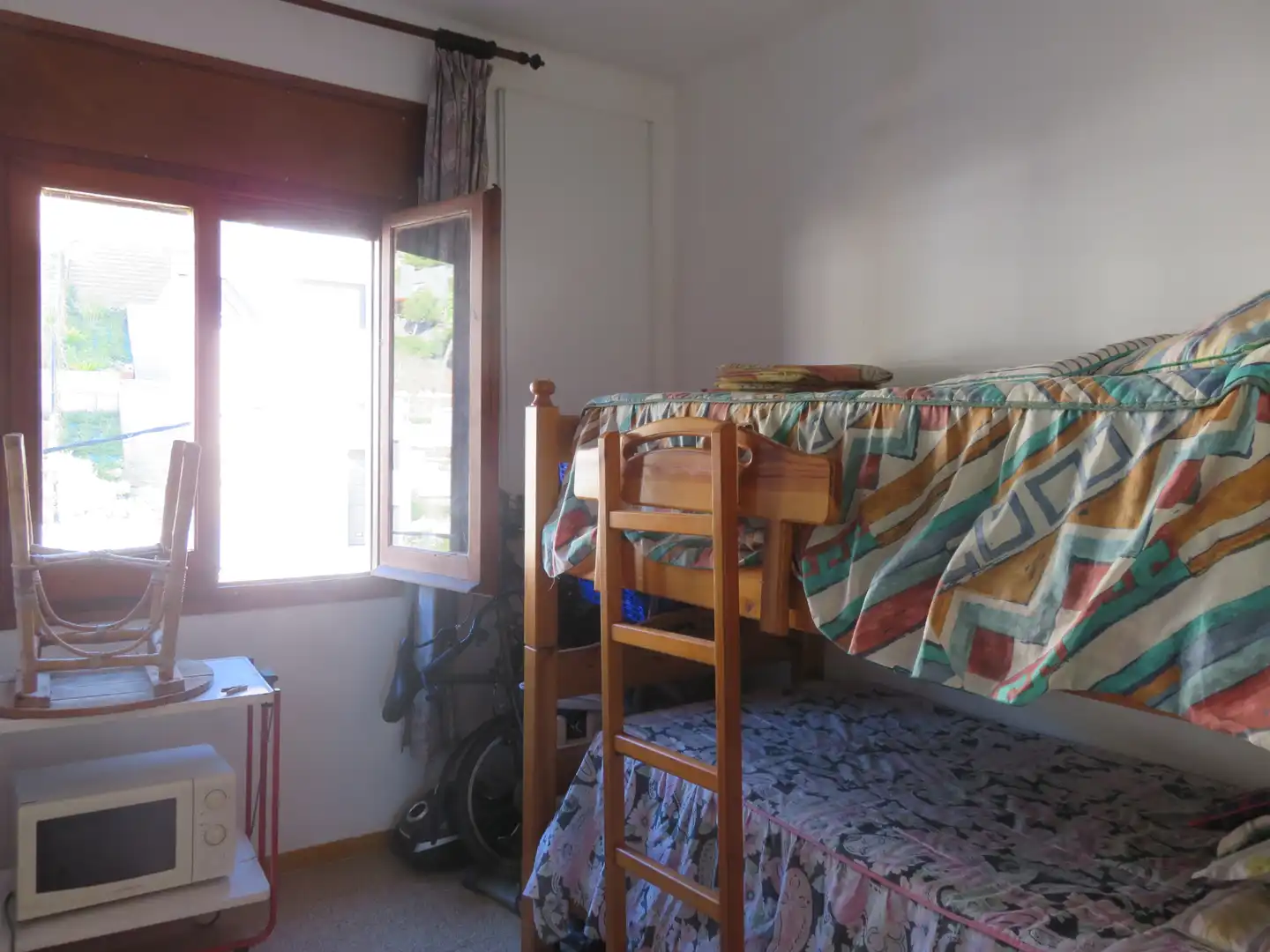 Habitación de Apartamento en venta en L'Estartit con Calefacción, Terraza y Amueblado