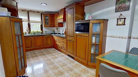 Foto 4 de Casa adosada en venda a Mendipe Etxetaldea, Valle de Trápaga-Trapagaran, Bizkaia