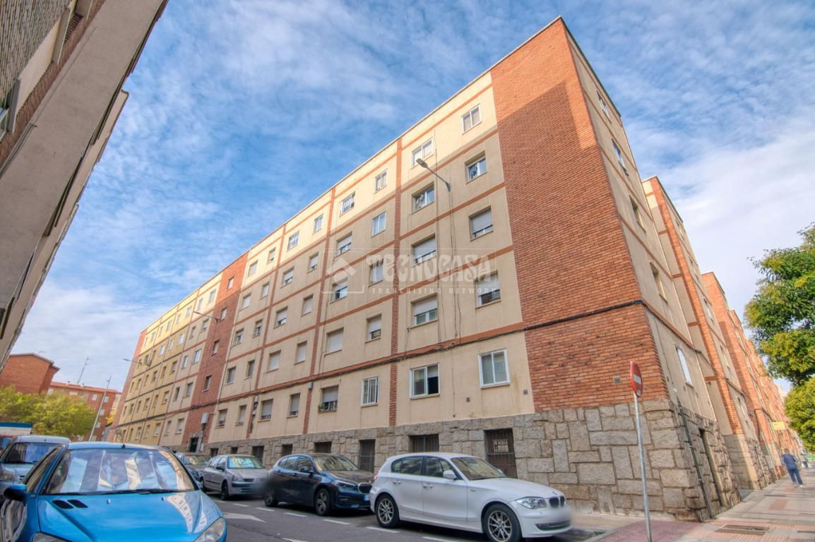 Vista exterior de Pis en venda en Salamanca Capital amb Calefacció
