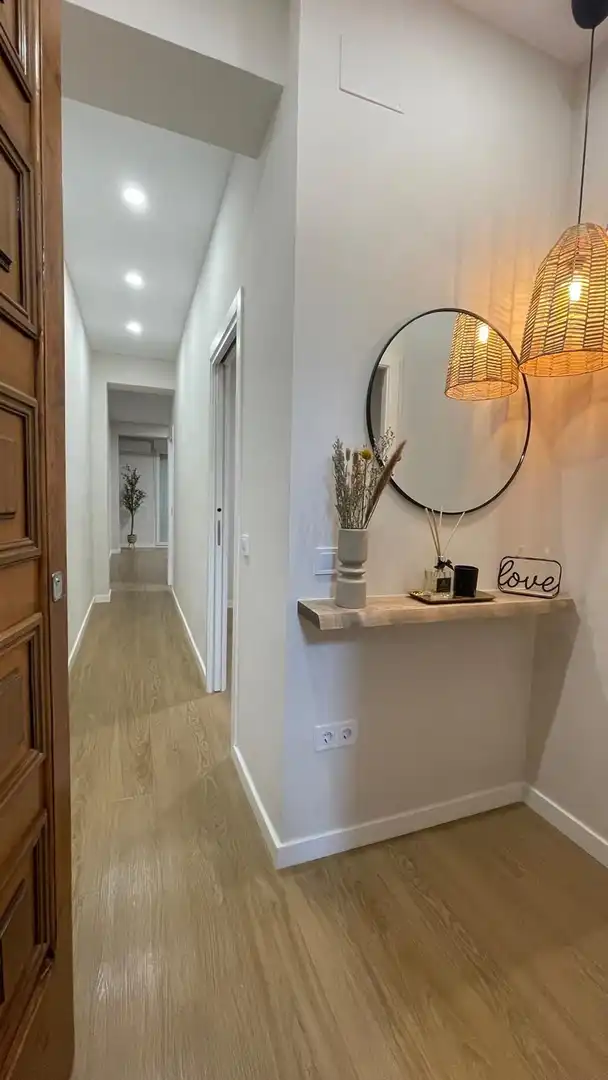 Wohnung zum Verkauf in Valencia mit Klimaanlage und Terrasse
