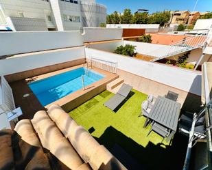 Swimming pool of Single-family semi-detached for sale in  Granada Capital  with Air Conditioner, Terrace and Swimming Pool