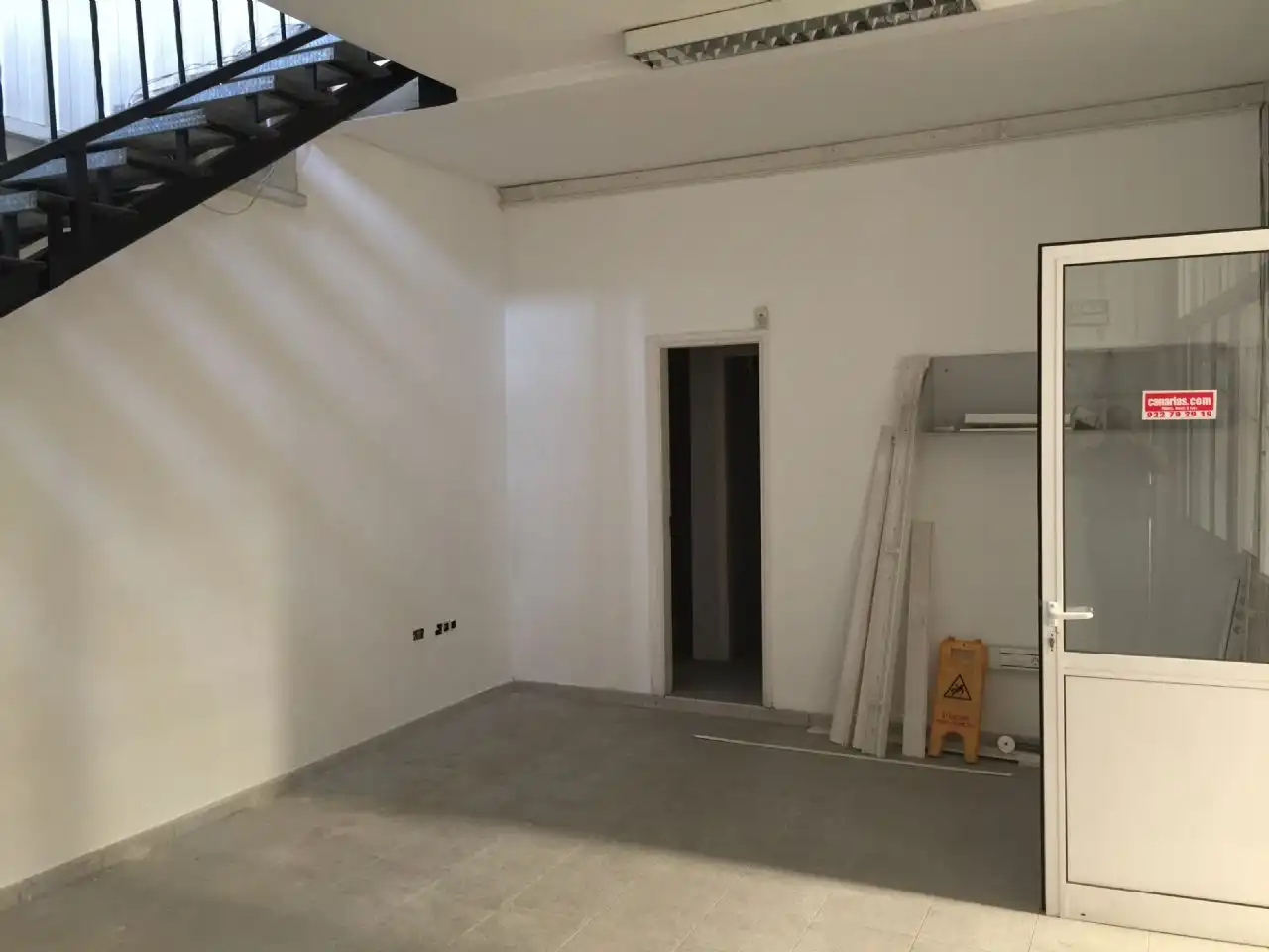 Nave industrial de alquiler en Arona