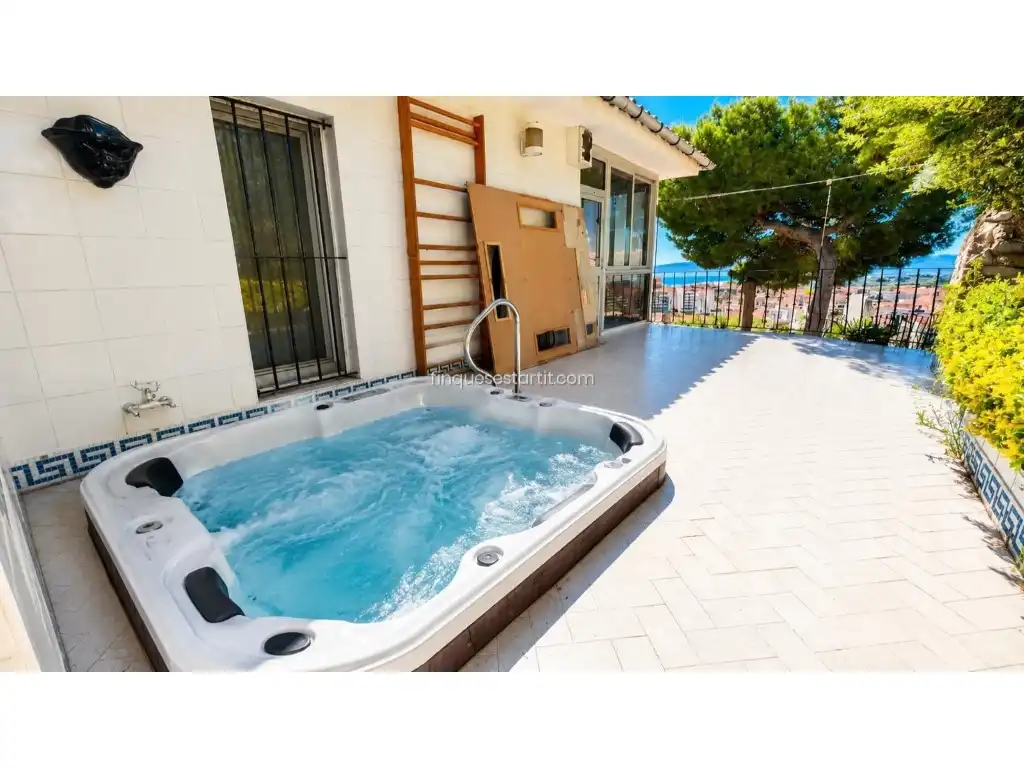 Casa en venta en Carrer de Barcelona, imagen 2