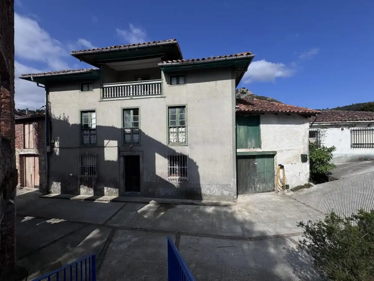 Casa a schiera con giardino in vendita a Vibaña - Ardisana - Caldueño