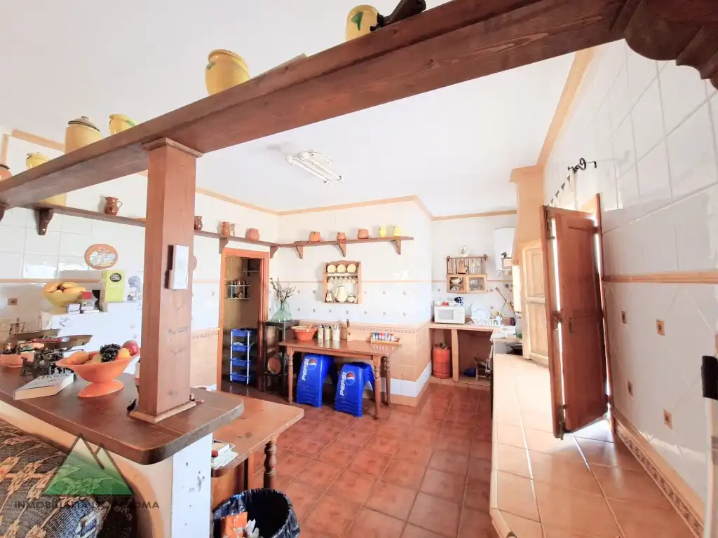 Cocina de Finca rústica en venta en Vélez-Málaga con Amueblado