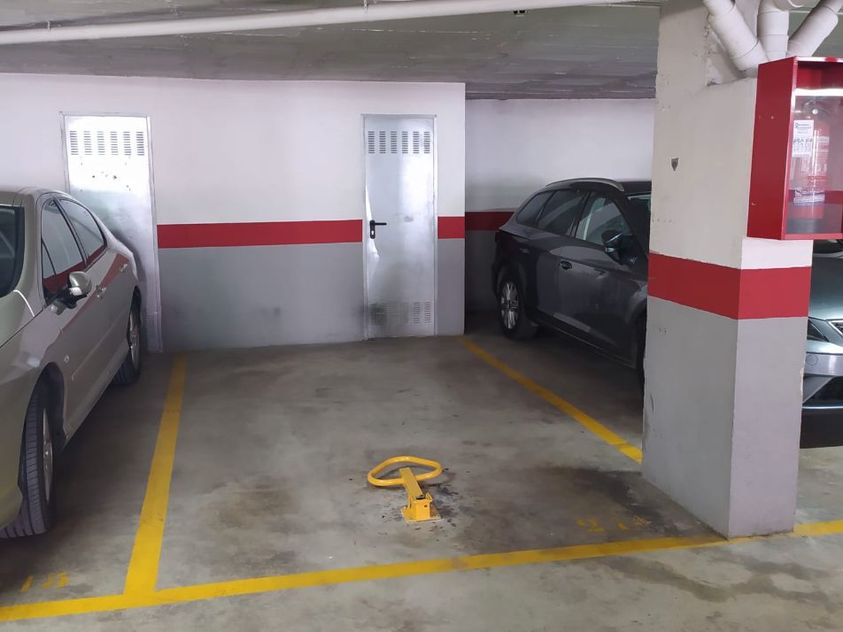 Aparcament de Garatge de lloguer en Antequera