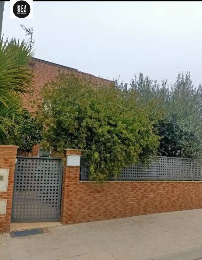 Jardín de Casa o chalet en venta en Vilanova de Segrià con Aire acondicionado, Calefacción y Jardín privado