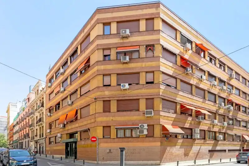 Außenansicht von Wohnung zur Miete in Madrid mit Klimaanlage und Möbliert