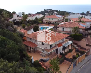 Vista exterior de Casa adosada en venda en Sant Pol de Mar amb Terrassa