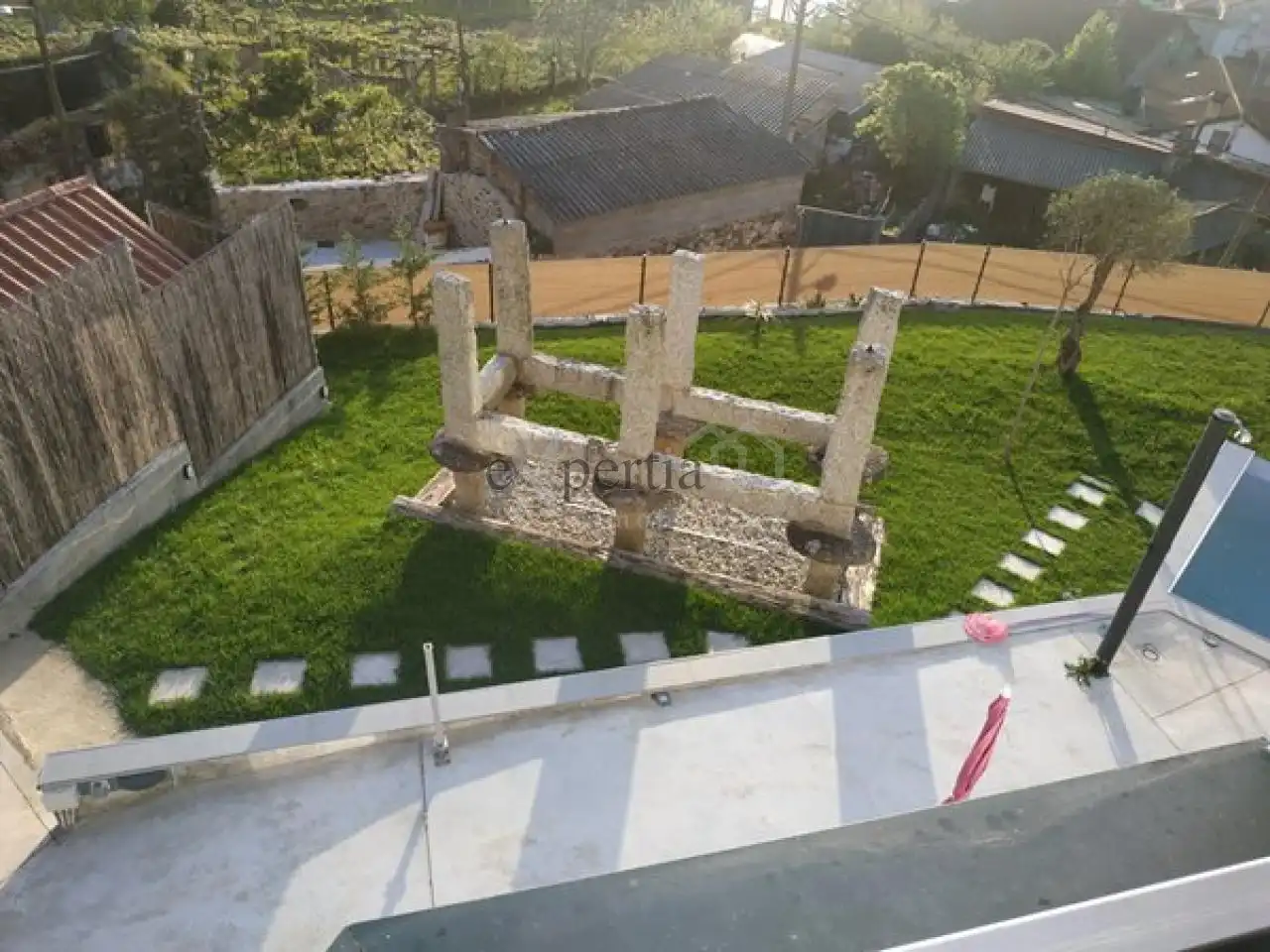 Houses for sale in Cea