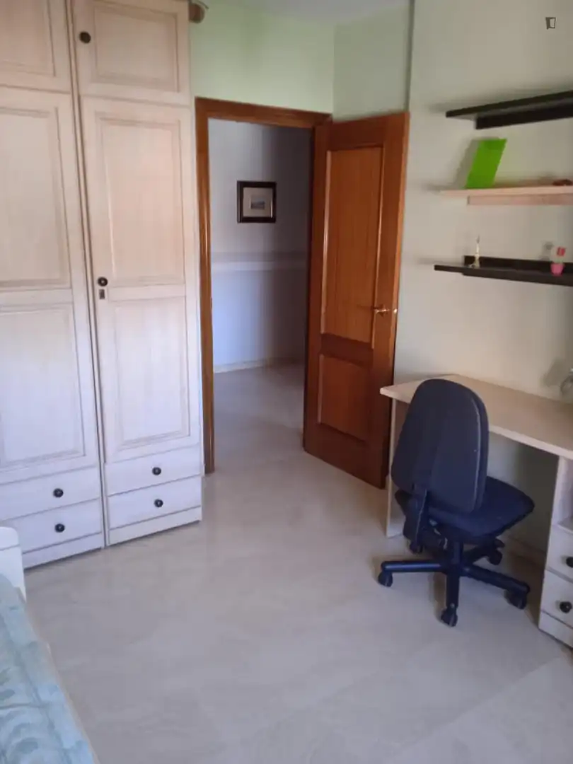 Room in Barrio de Zaidín