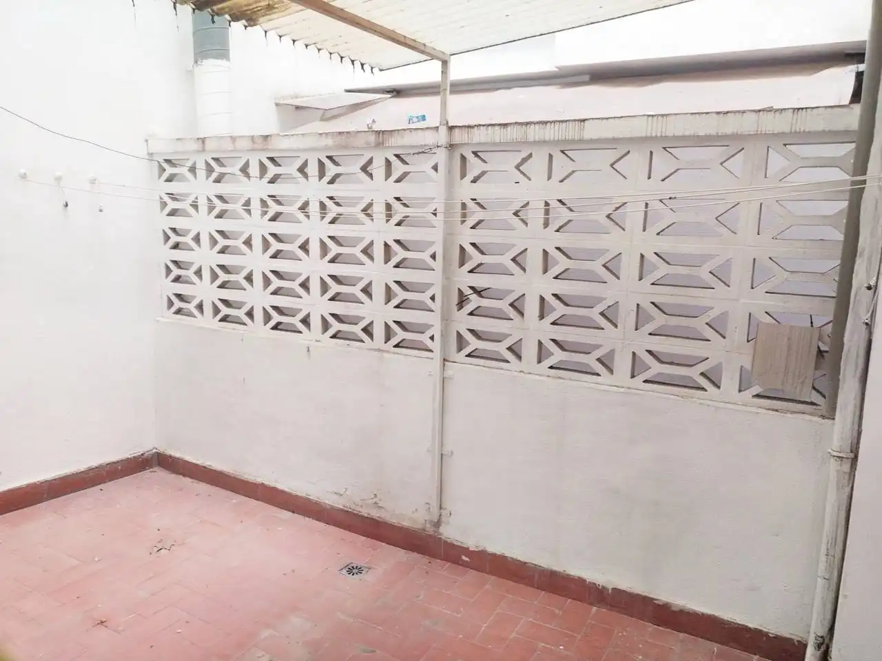 Außenansicht von Wohnungen zum Verkauf in Elche / Elx mit Balkon
